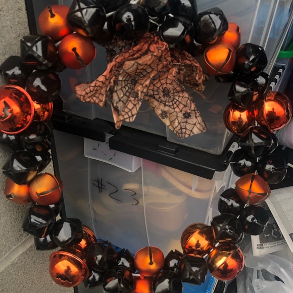 🎄HALLOWEEN & CHRSTMAS BELL WREATH WITH BELL DOOR HANGER🎄 - Picture 5 of 12